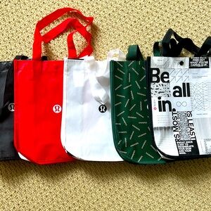 5 Lululemon tote bags multi colors
